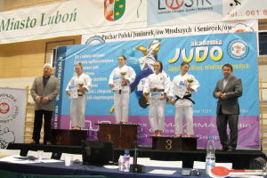 Udany występ dziewcząt na Pucharze Polski Seniorek - Luboń, 29.04.2012 r.